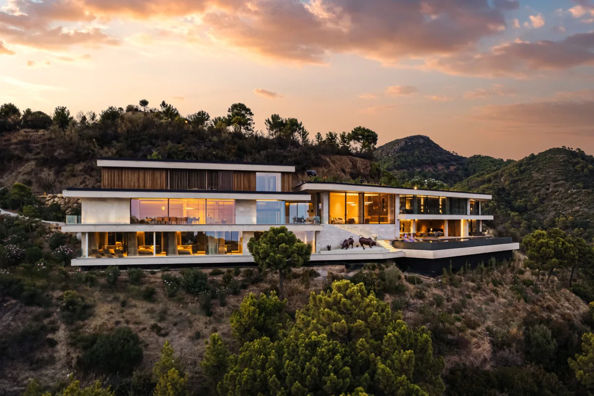 Nybyggd modern villa med havsutsikt, Monte Mayor, Benahavís